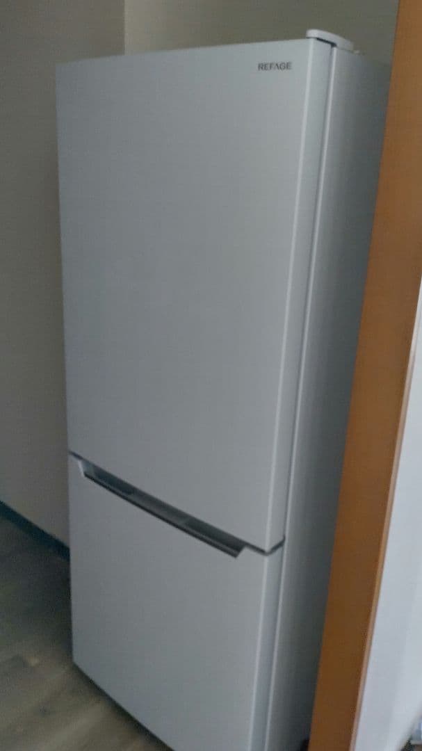 急ぐので安価　使用1年 REFAGE 冷蔵庫 YRZ-F28K 283L