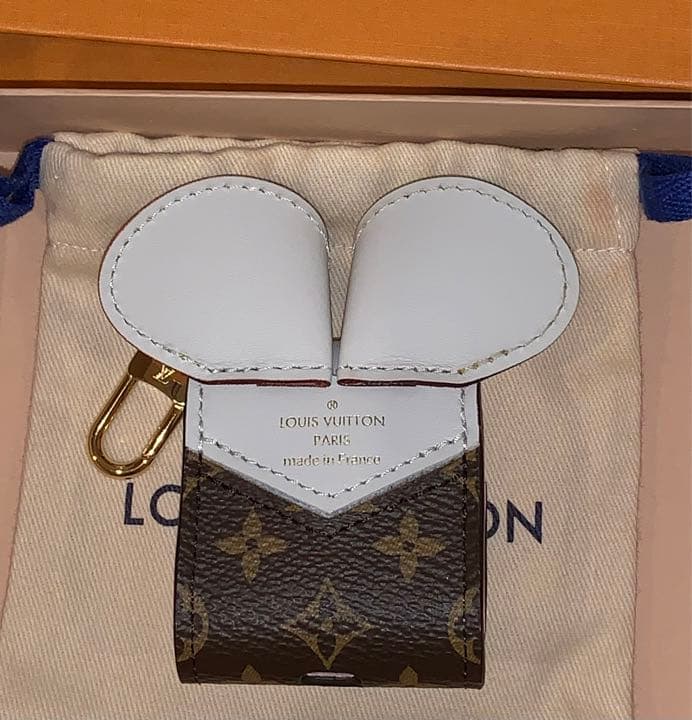 garkokunです付属品ルイヴィトンイヤホン AirPods