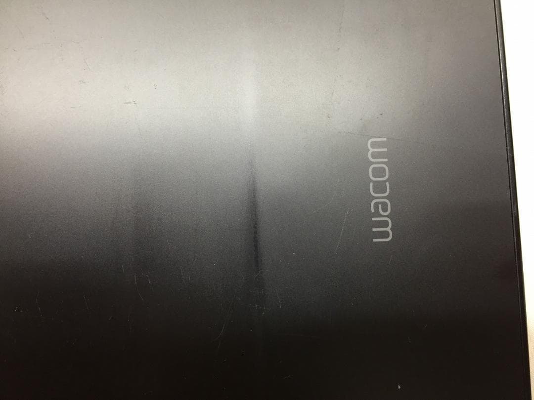 Wacom Intuos Pro ペンタブレット本体 PTH-660 No2