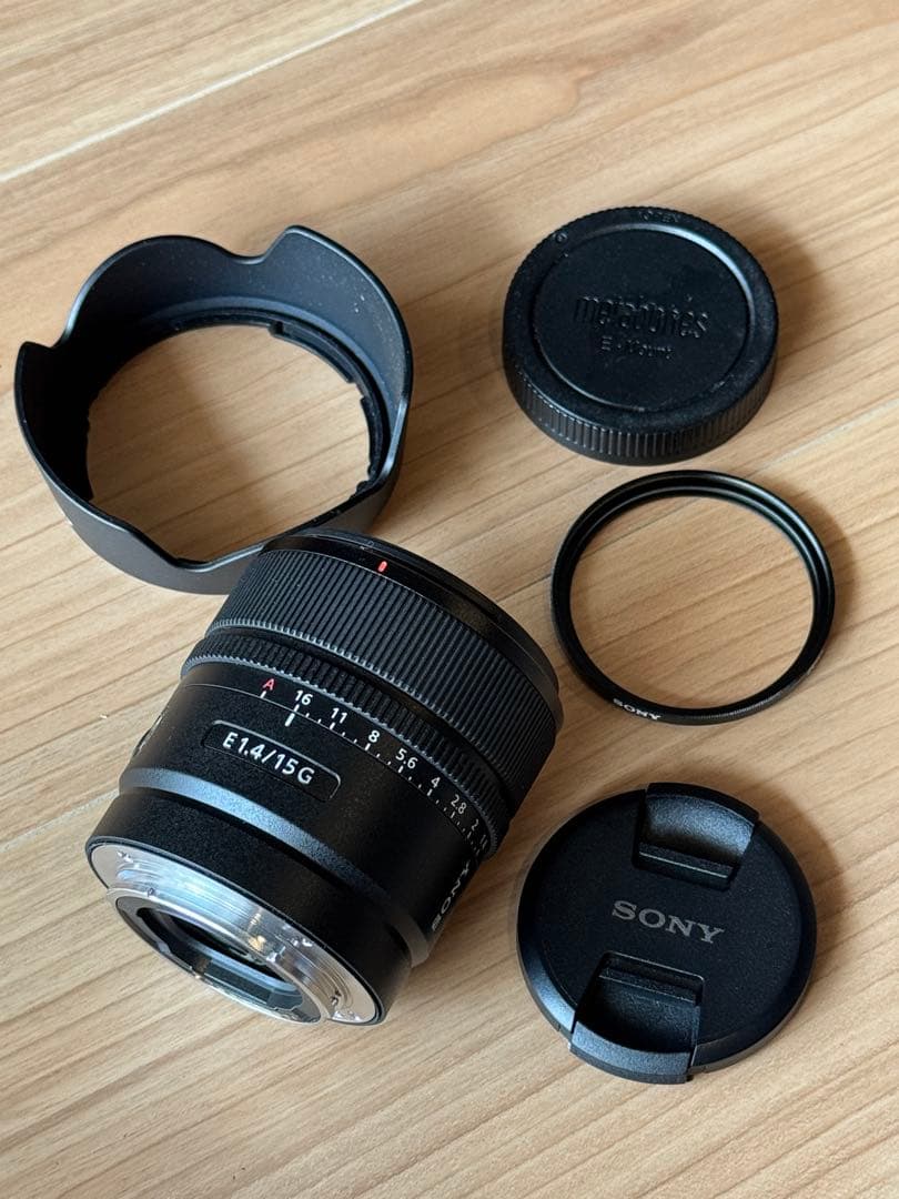 SONY E 15mm F1.4 G レンズ　箱付　ほぼ新品