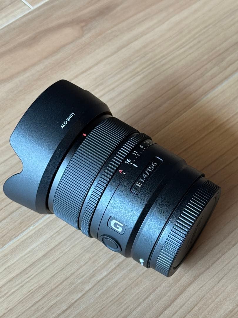 SONY E 15mm F1.4 G レンズ　箱付　ほぼ新品