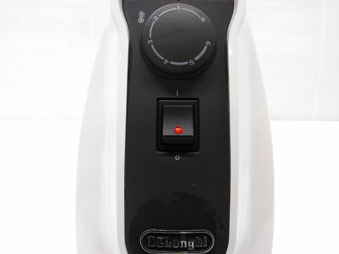 DeLonghi デロンギ ミニオイルヒーター NJM050 フィン5枚★