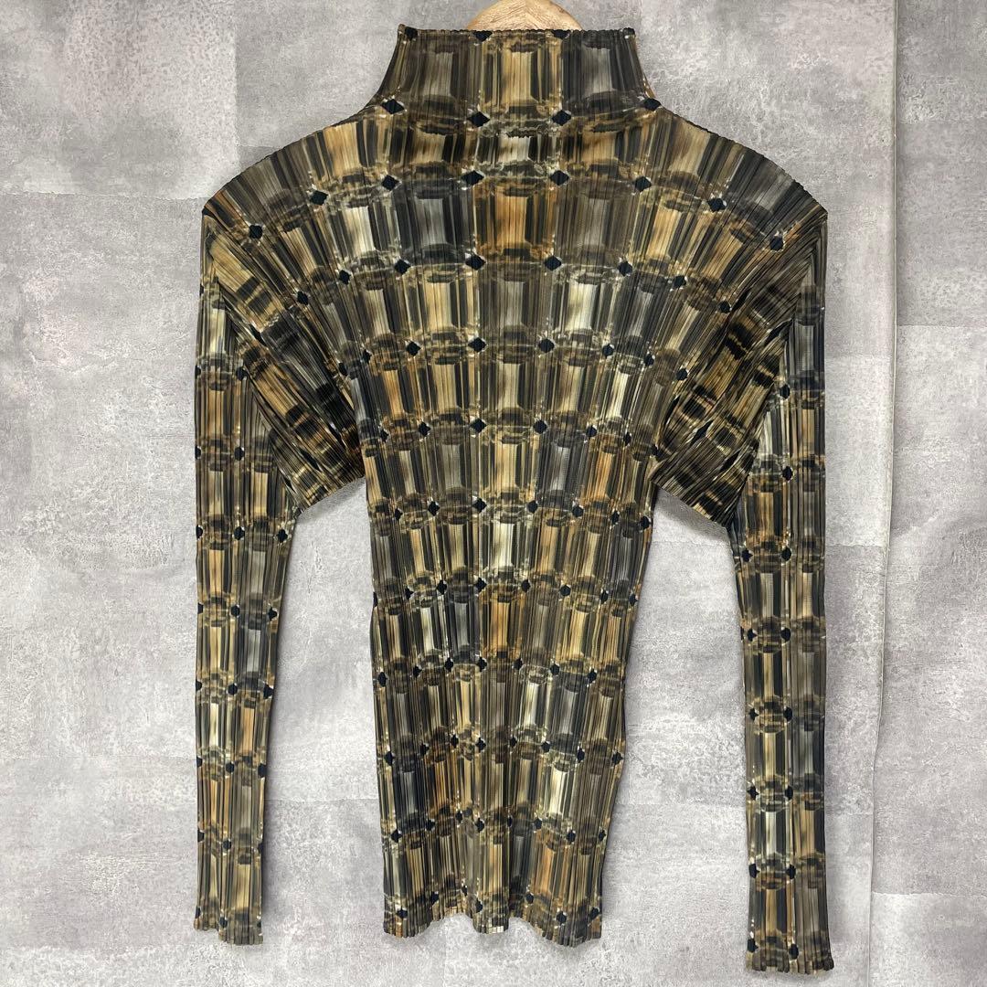 【極美品】プリーツプリーズ イッセイミヤケ 宝石柄 総柄　カットソー　キャメル