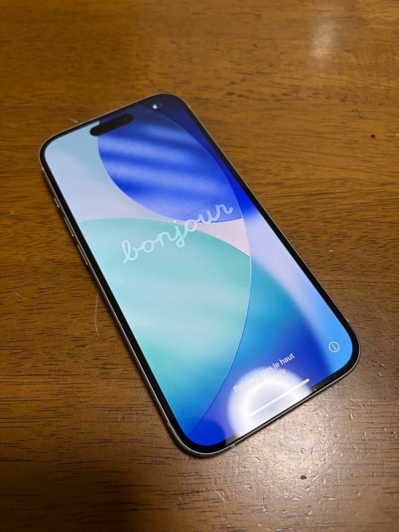 iPhone15 256GB グリーン SIMフリー バッテリー83% 美品