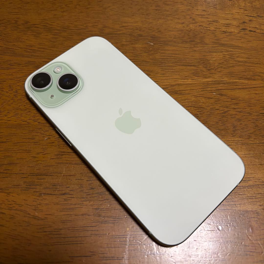 iPhone15 256GB グリーン SIMフリー バッテリー83% 美品