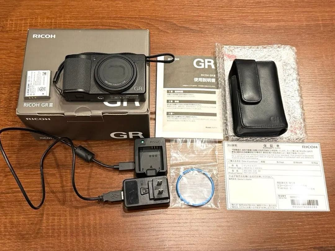 RICOH リコー GR Ⅲ本体　美品 （ケース　充電器　ブルーリング付）