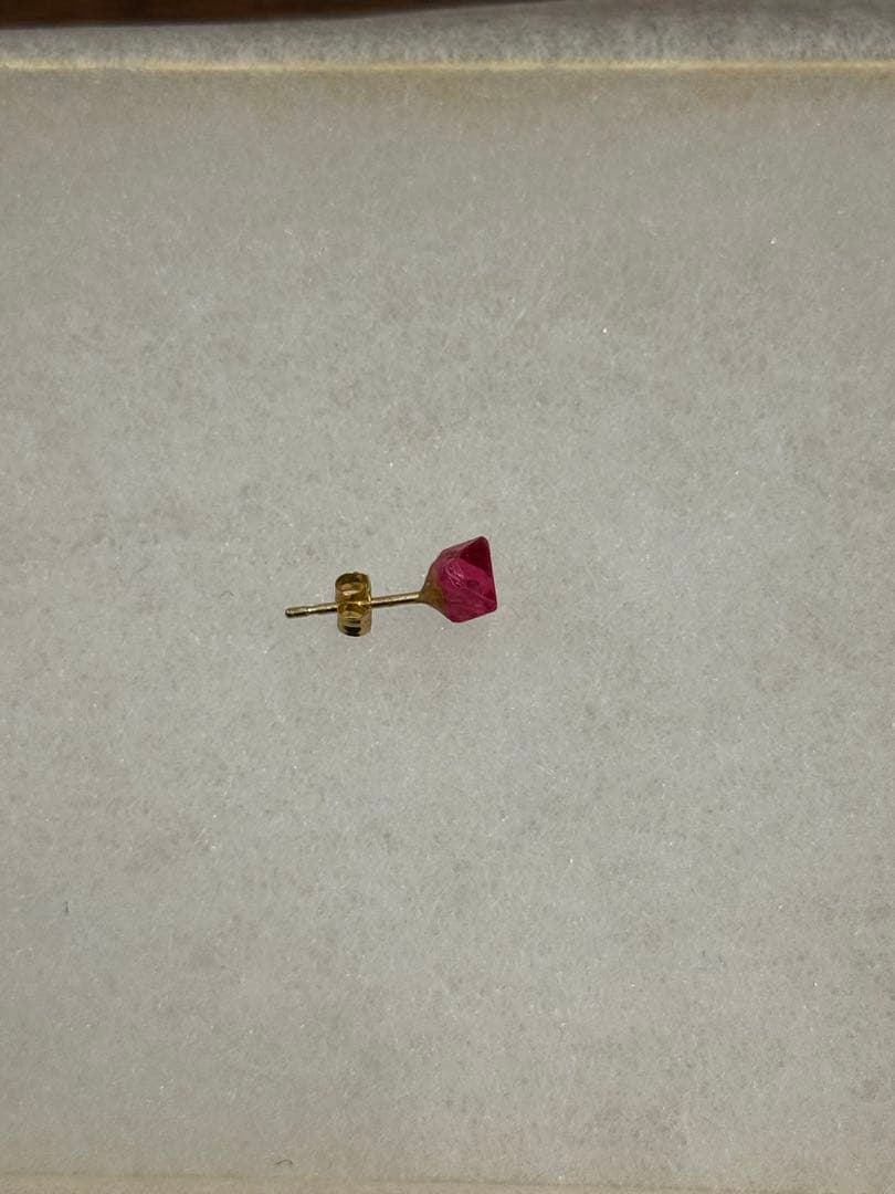 ボロロ スピネルクリスタル ロックピアス　保証書付き　K18 片耳用