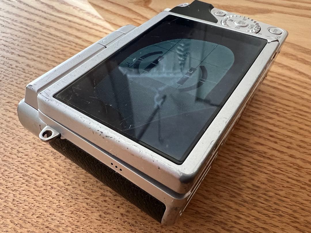 Panasonic LUMIX DC-GF9 ボディ シルバー（ジャンク）