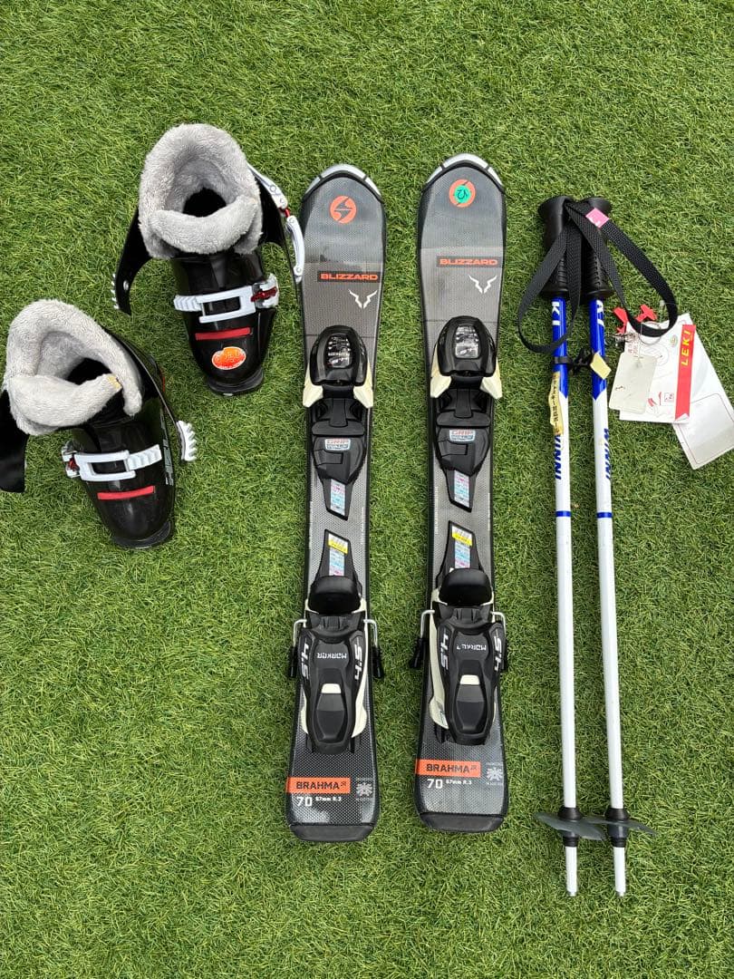キッズスキー　フルセット BLIZARDスキー板70㌢他