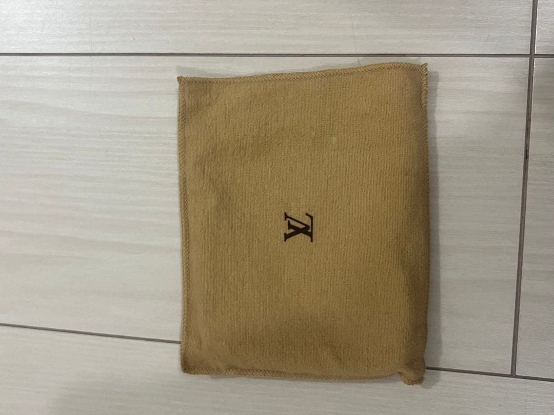 ルイヴィトン モノグラム ヴェルニ 財布 ケース ジッピーパース