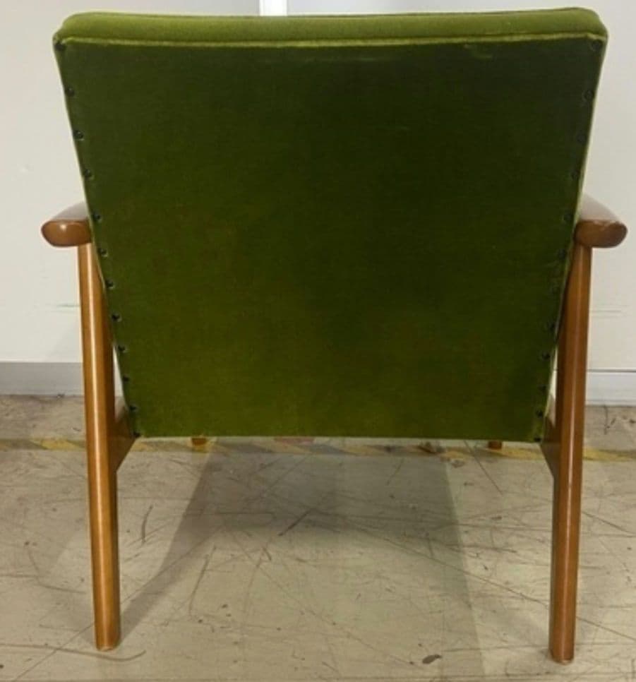 カリモク60 Kチェア　モケットグリーン