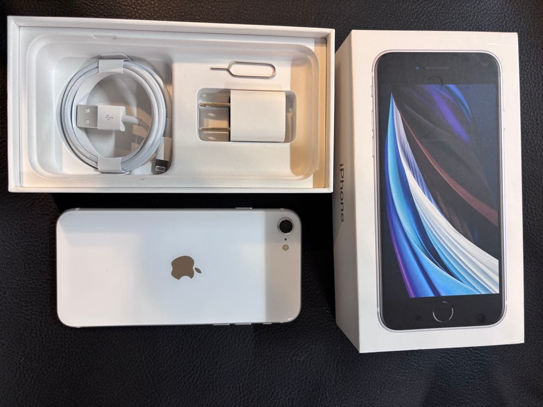 【週末発送可能お早めに！】iPhone SE (第2世代) ホワイト 64GB
