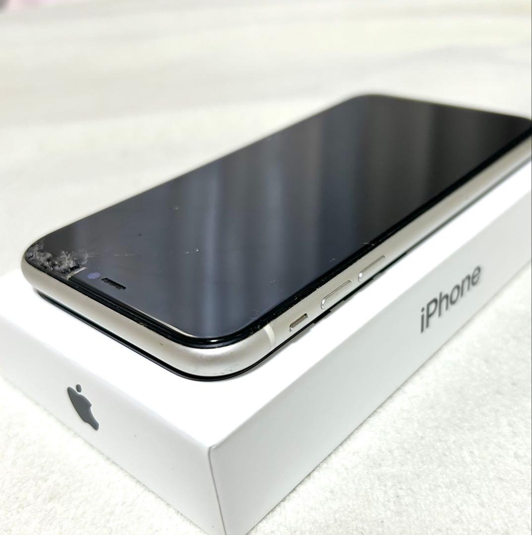 iPhone 11 ホワイト 本体 64GB ジャンク品