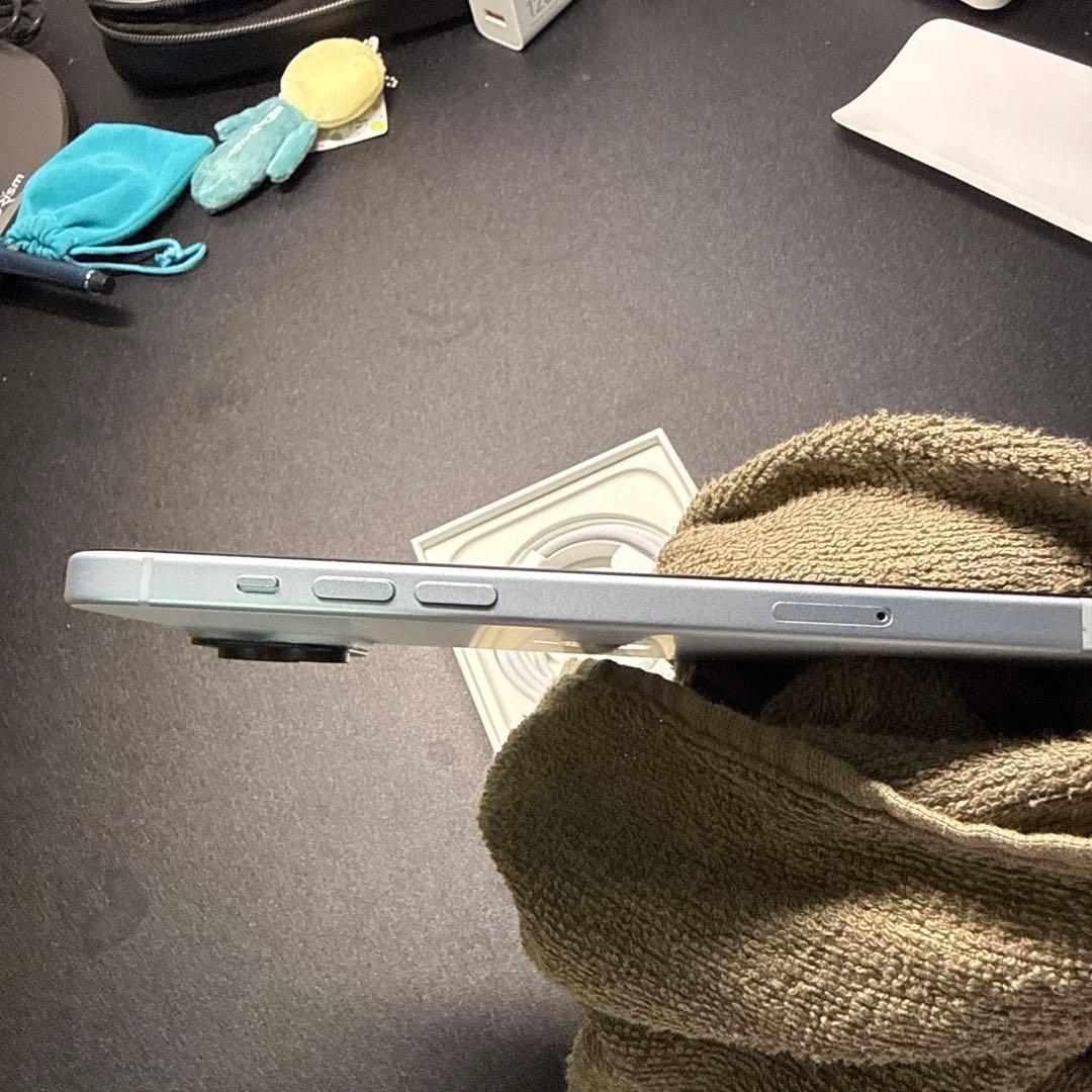 け*る様 【美品】iPhone15Plus 256GB ブルー