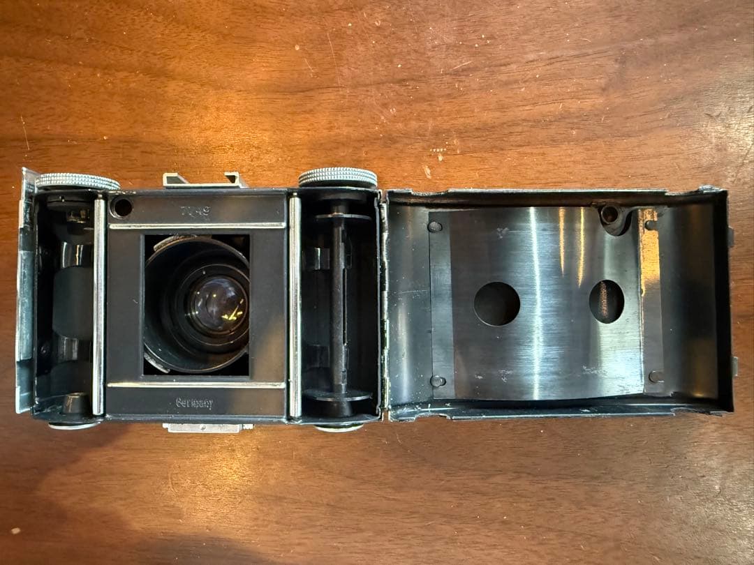 ISING ／ PUCK 127フィルムカメラ　ベスト判