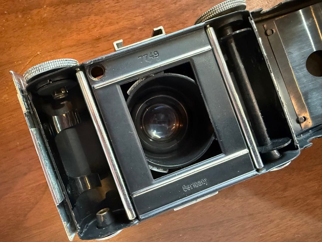 ISING ／ PUCK 127フィルムカメラ　ベスト判