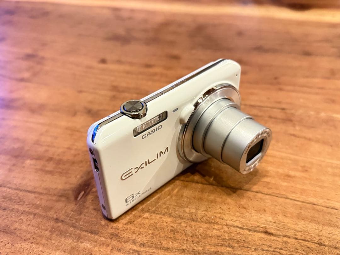 CASIO EXILIM EX-Z31 カシオ　エクシリム　デジタルカメラ