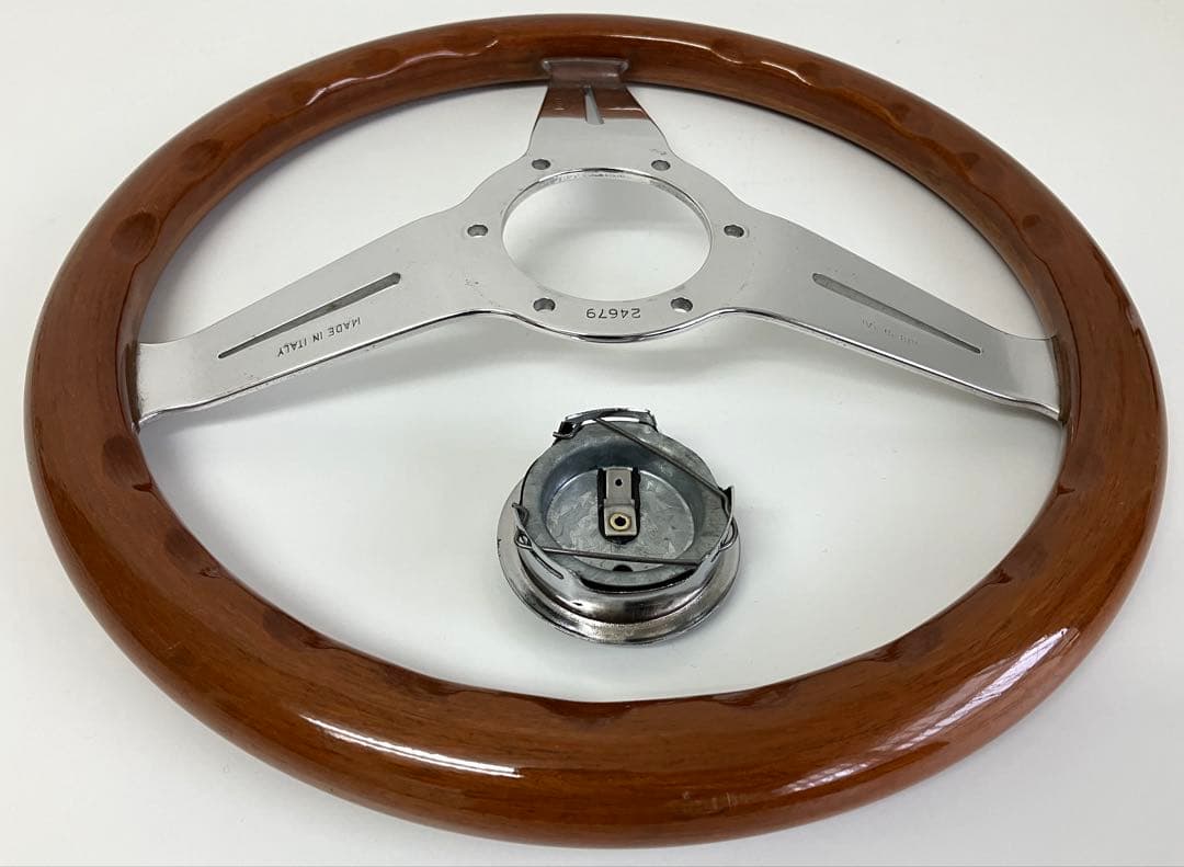 NARDI ナルディ ウッド ステアリング32.5cm /ホーンボタン/MOMO