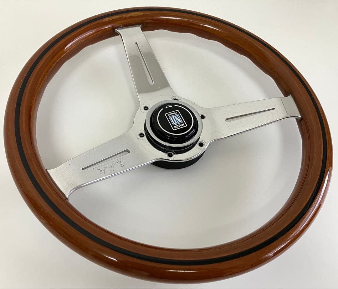 NARDI ナルディ ウッド ステアリング32.5cm /ホーンボタン/MOMO