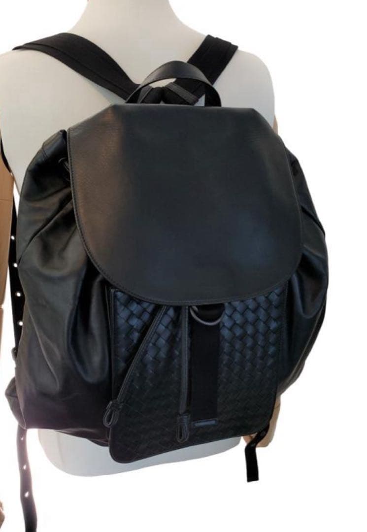 BOTTEGA VENETA バックパック リュックサックカーフレザーブラック