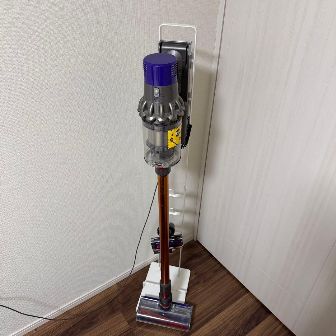 Dyson V10 コードレス掃除機充電スタンド、アタッチメント付き