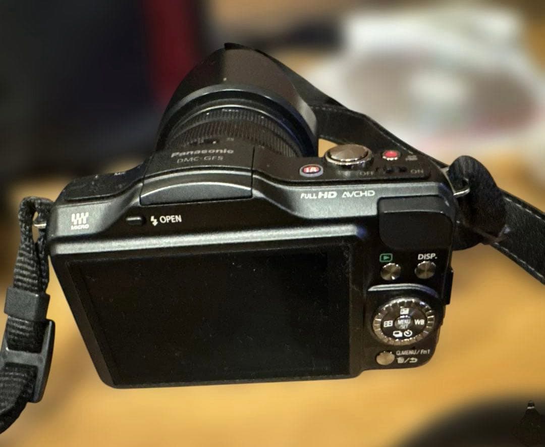 Panasonic Lumix ダブルズームレンズキット DMC-GF5WA-K