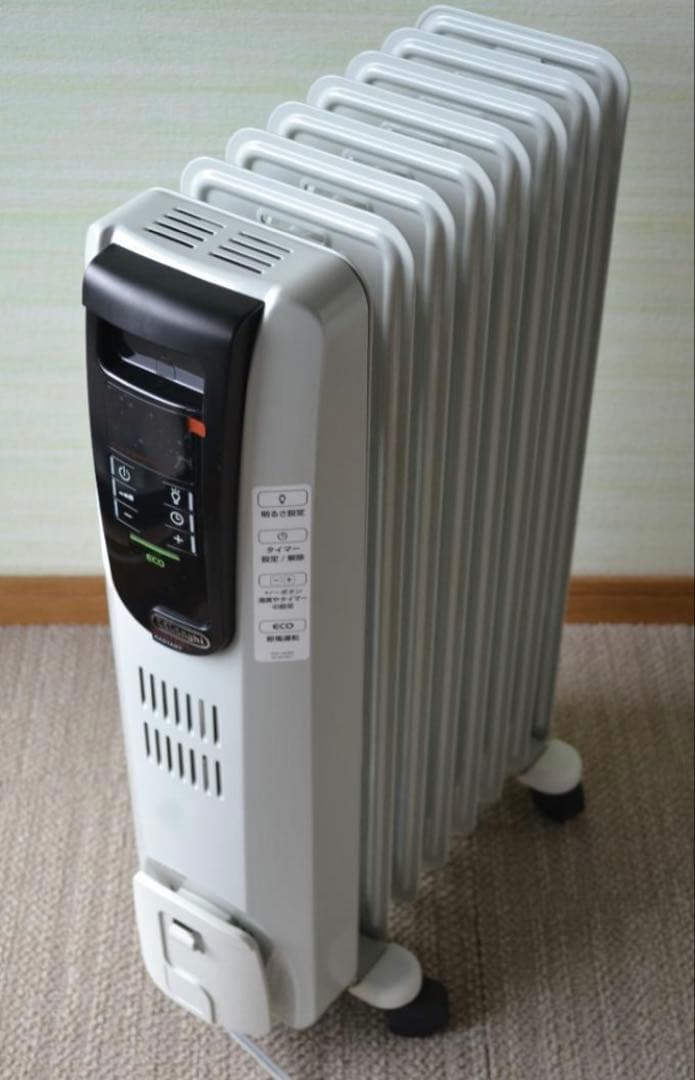 デロンギ デジタルラディアント オイルヒーター KHD410812-BK