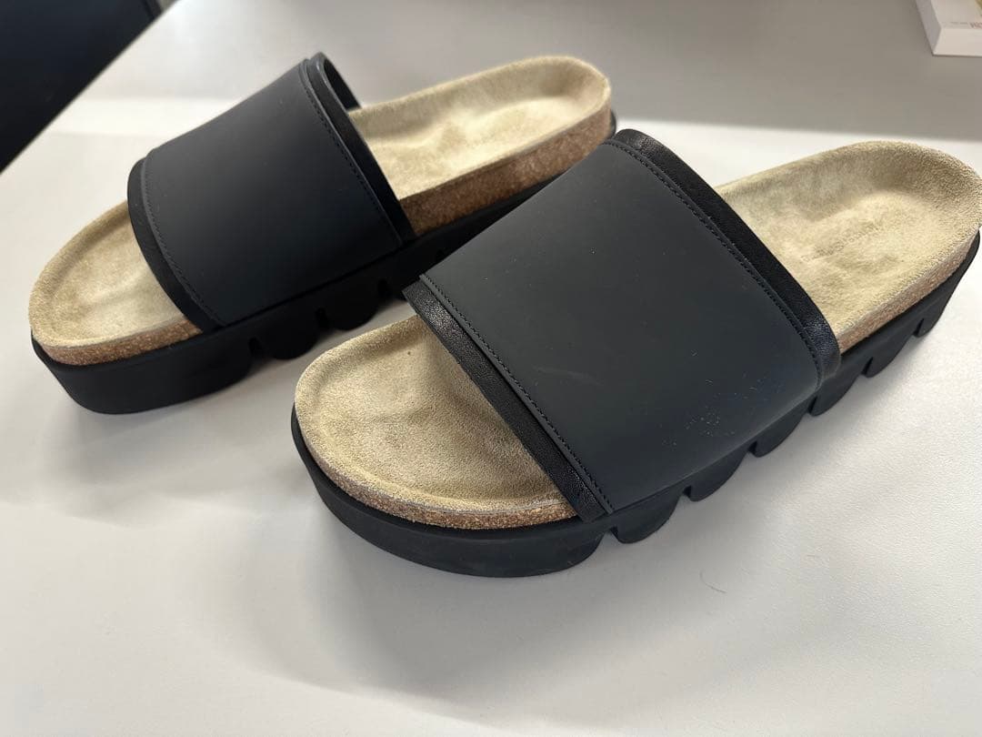 Hender Scheme caterpillar サイズ6