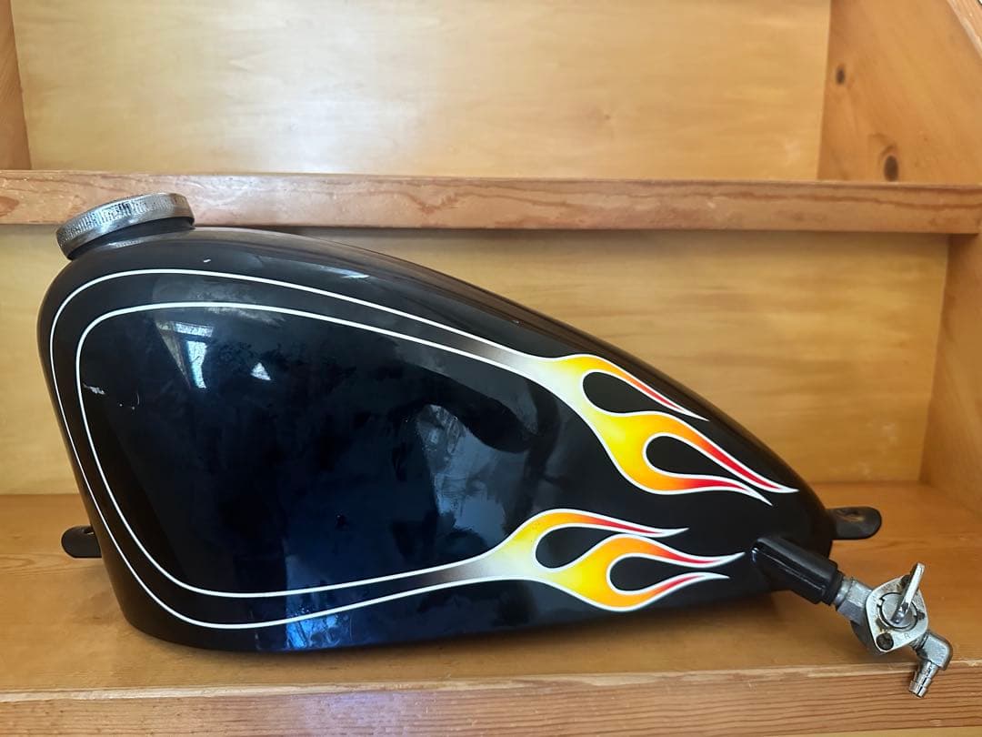 ハーレー　タンク　ファイヤー　エボスポ　週末限定値下げ