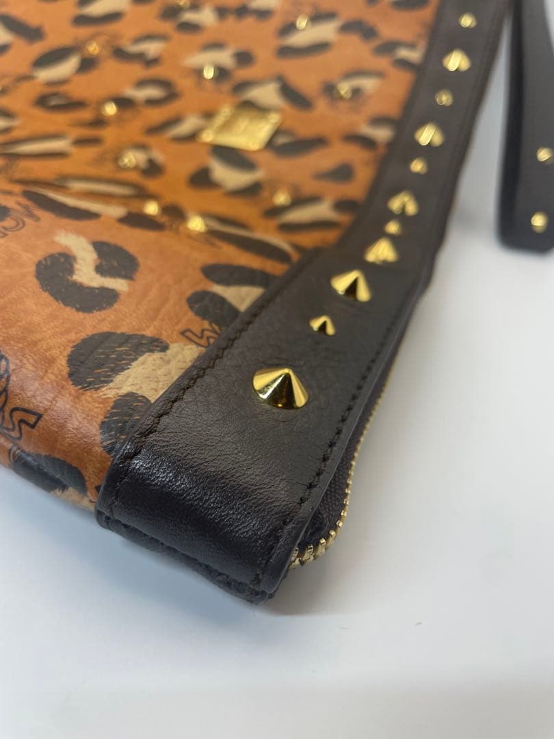 専用❗️美品♡MCM✨エムシーエム　 スタッズ　ヒョウ柄 レオパード　バッグ