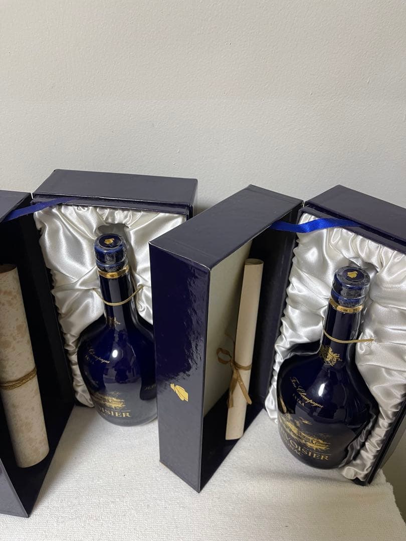 ^_^メル44801様^_^COURVOISIER EXTRA箱入り２本セット。