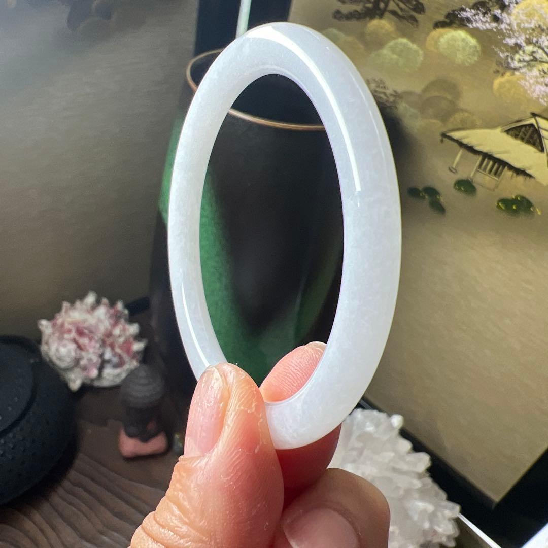 本翡翠、入門シンプル白バングル　〜52