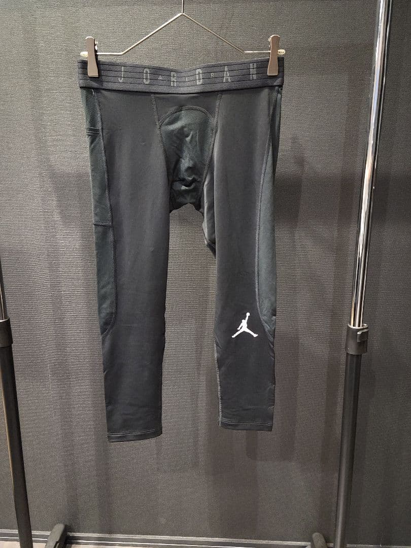 Jordan DRI-FIT とナイキプロ ブラック レギンス Lサイズ
