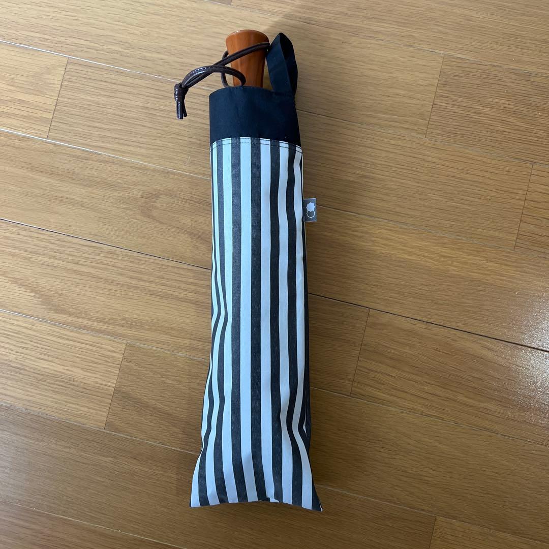美品 サンバリア100 日傘 2段折