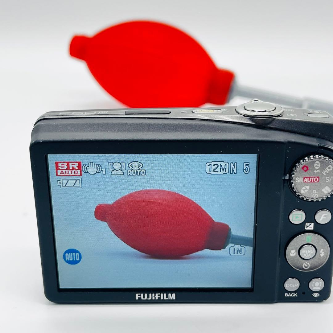 美品　FinePix F60FD ブラック