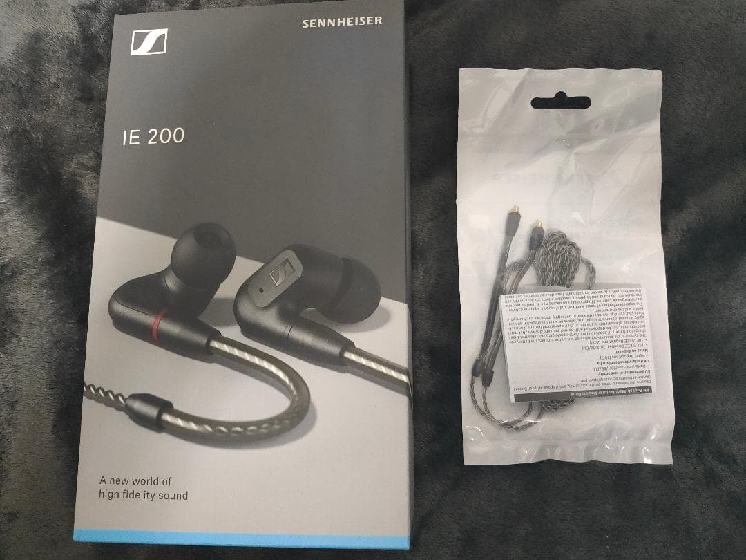 IE 200 + 純正バランスケーブル