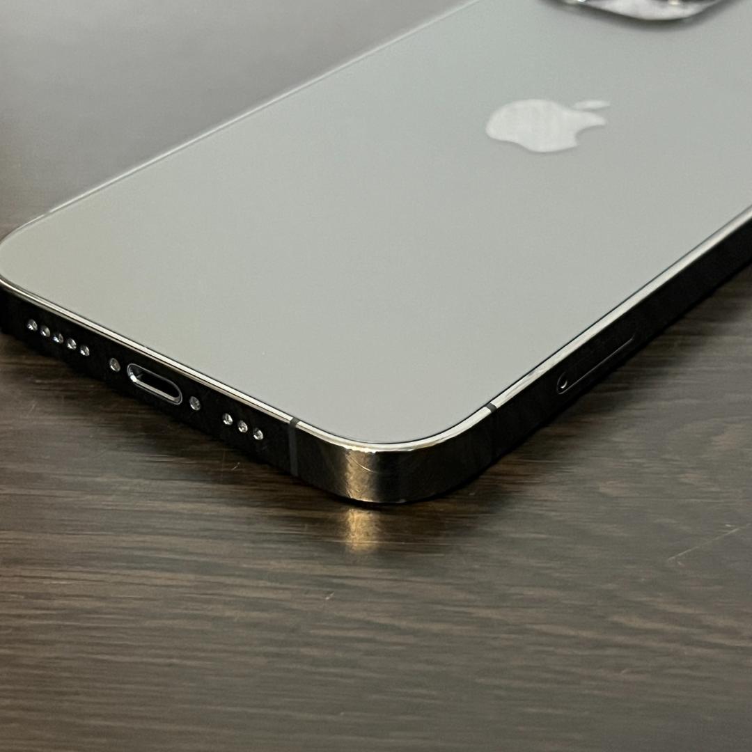 【ジャンク】ドコモ iPhone 12 Pro 256GB グラファイト【動済】