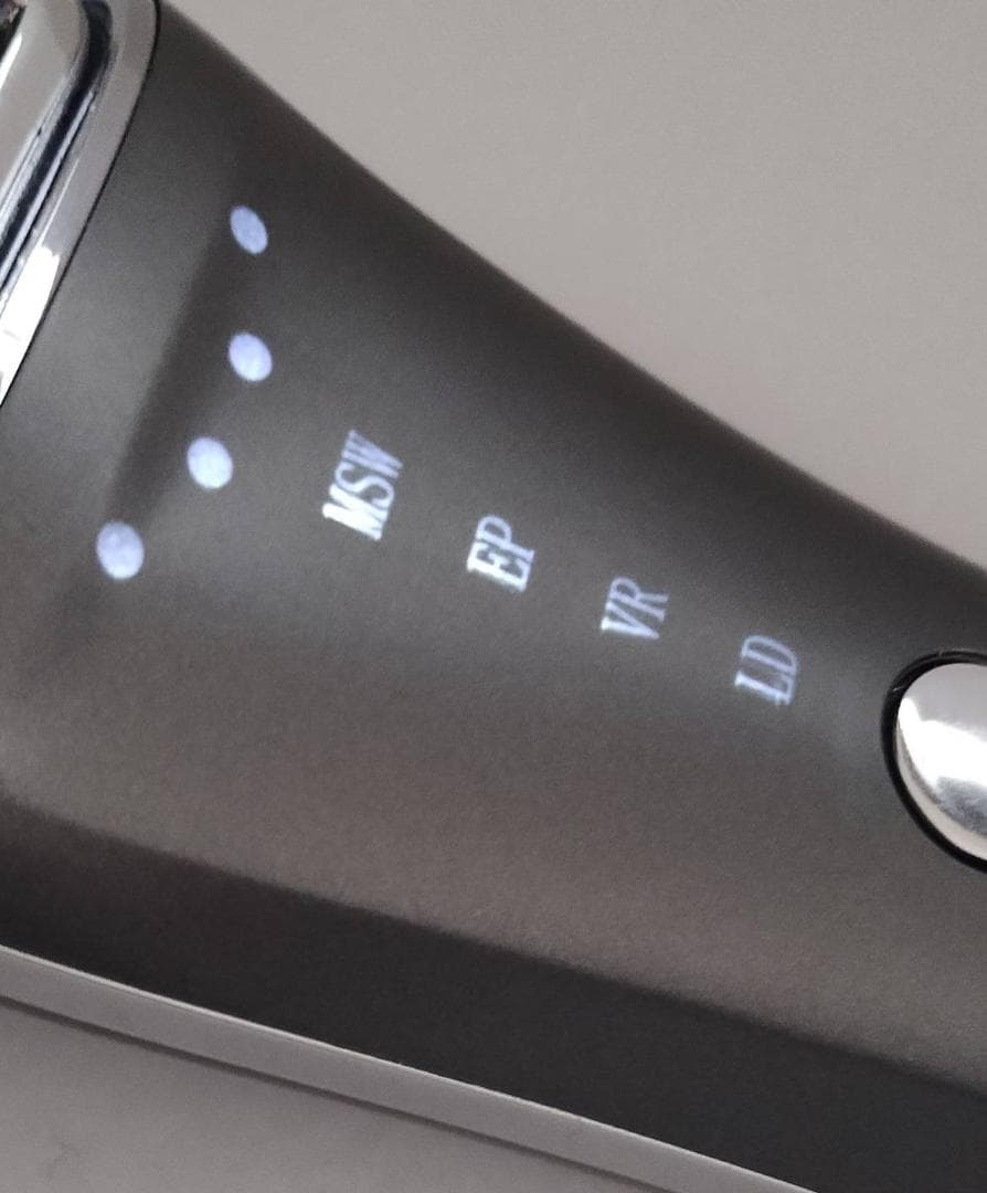 ドクタープロ　ビューティシークレット 動作確認済み EMS 赤色LED