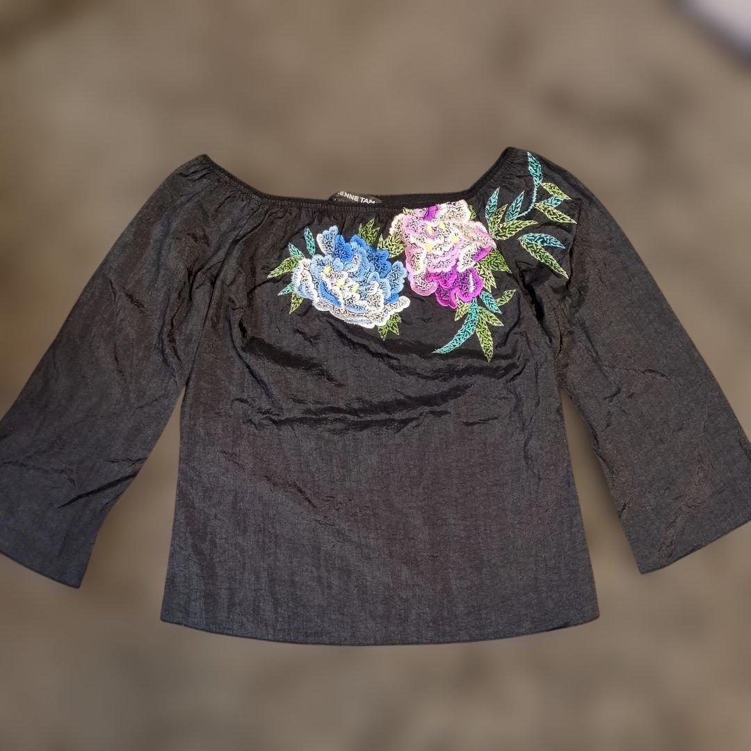 VIVIENNE TAM 刺繍花柄 オフショルダー 五分袖 トップス チュニック