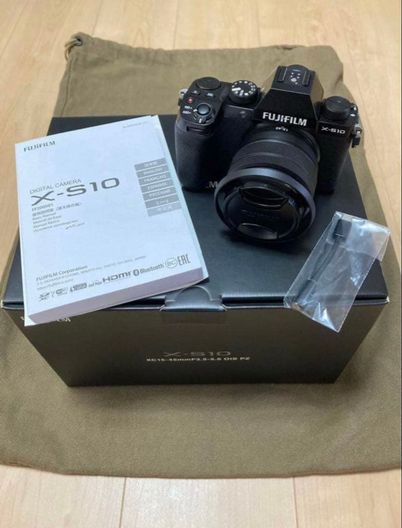 Fujifilm X-S10 デジタルカメラ 本体+15-45mmレンズ+付属品