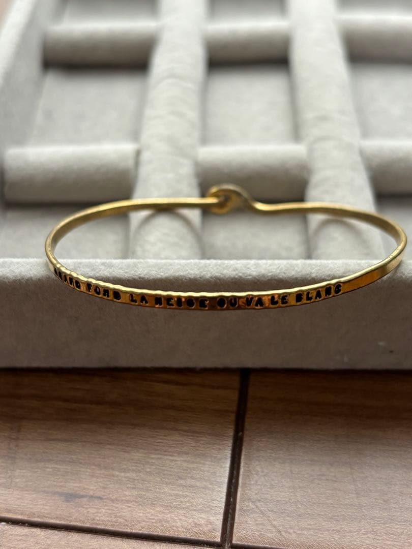 セルジュトラバル バングル