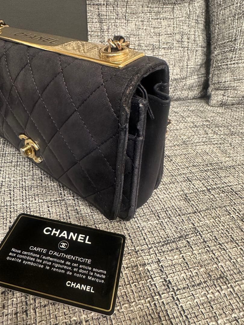 CHANEL ネイビー キルティング チェーンウォレット