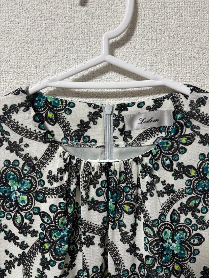 【新品】レリアン 【ウォッシャブル】プリントフレアワンピース グリーン