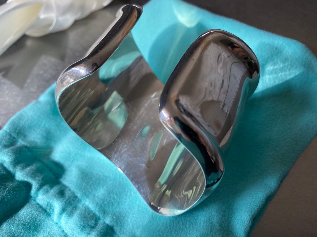 Tiffany & Co. シルバー ボーンカフ　エルサペレッティ