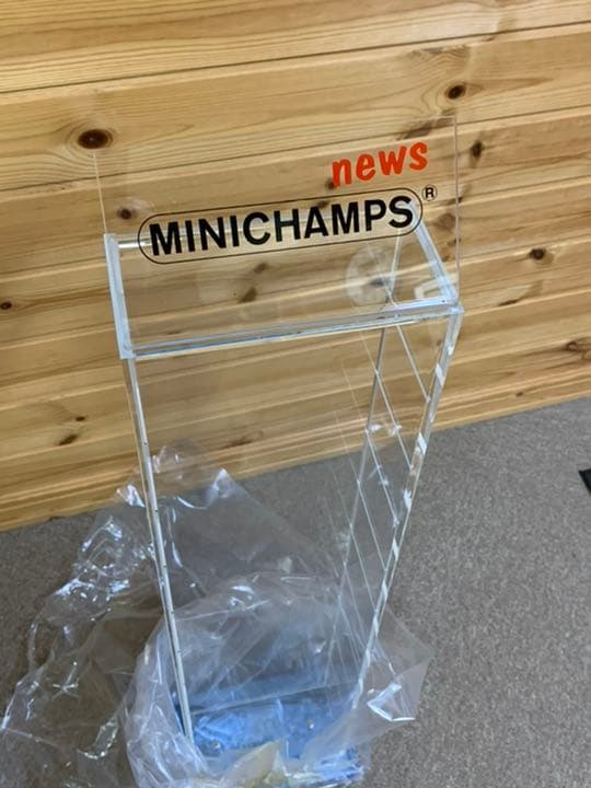 ミニチャンプス　純正ミニカータワーコレクションケース