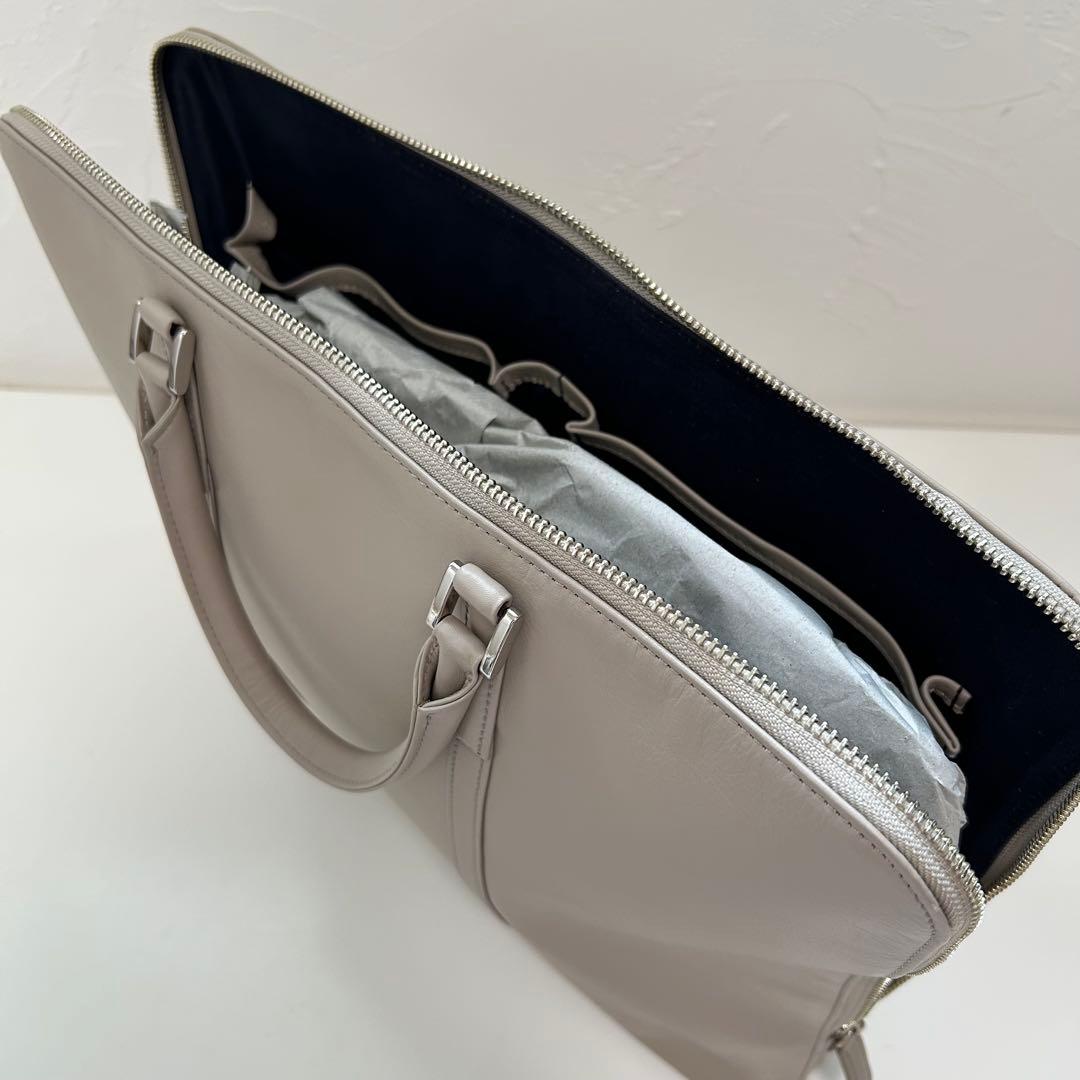 【新品未使用】スリムビジネスバッグ ビジネスレザーファクトリー 牛本革 ベージュ