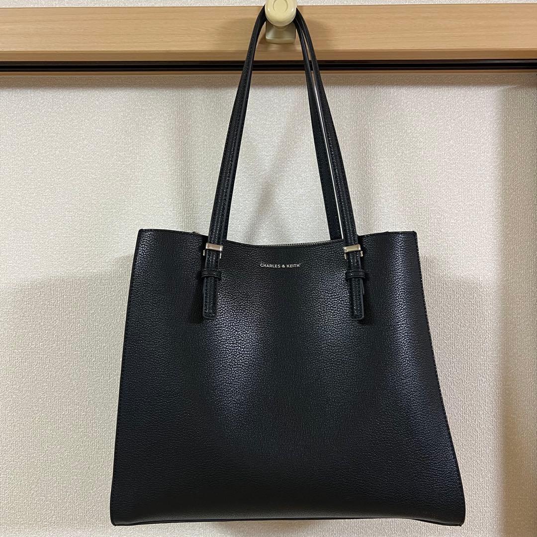 CHARLES & KEITH ブラックトートバッグ