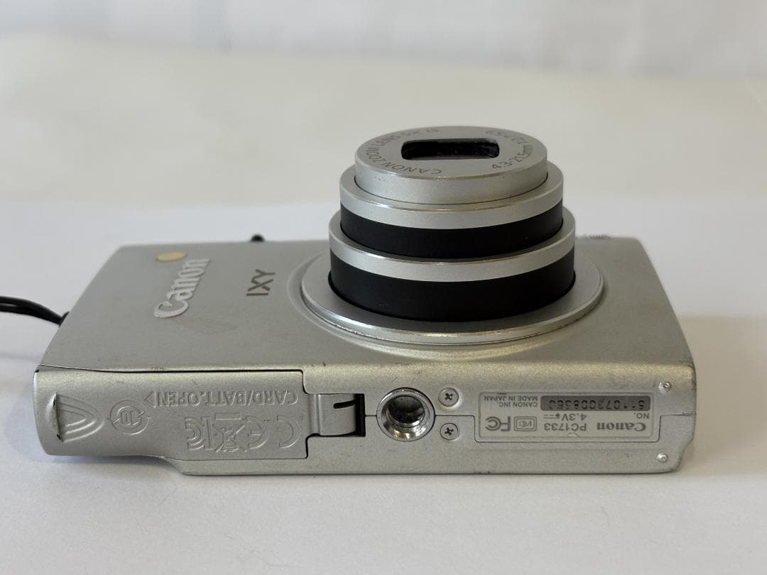 Canon IXY 220F コンパクトデジタルカメラ