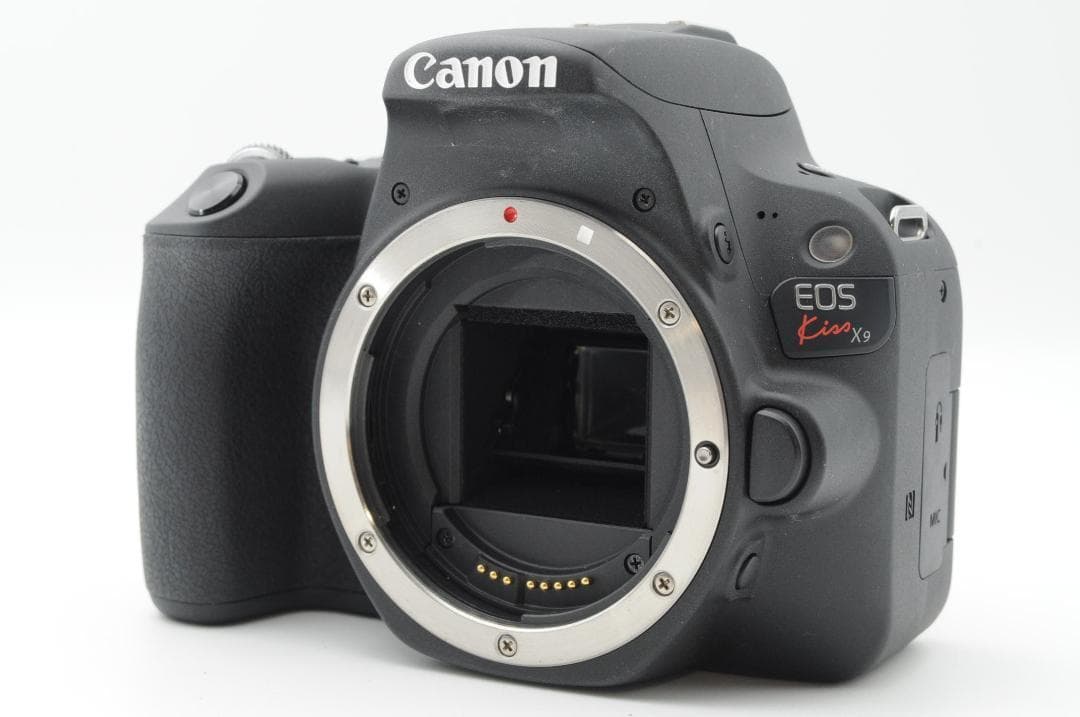 ☆新品レベル③☆冬SALE☆ Canon EOS Kiss x9 ダブルレンズ