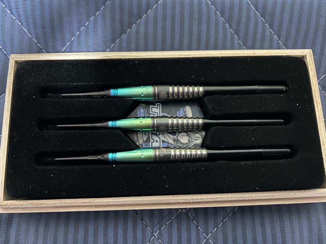 ダーツ　ティガ エンプレチュ2 フュージョン 坂口優希恵モデル